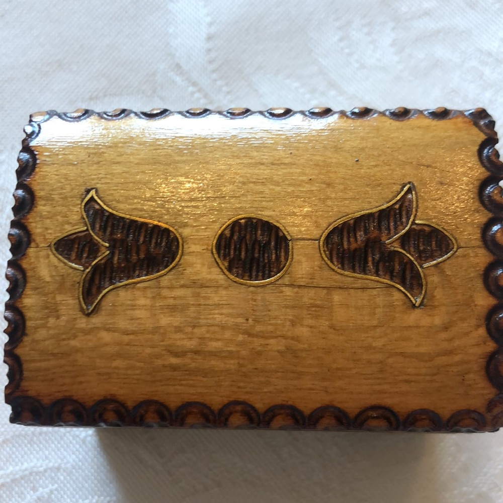 Carved Jewelry Boxes - Picture 4 of 6